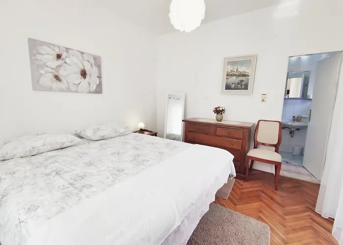 Kipre 2 Apartment *